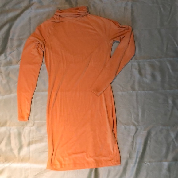 Forever 21 Dresses & Skirts - Turtle neck dress